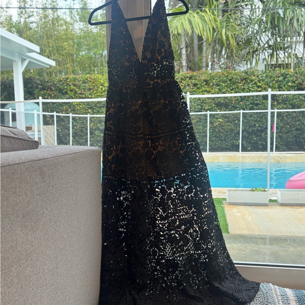 Chic Black Lace Maxi Dress